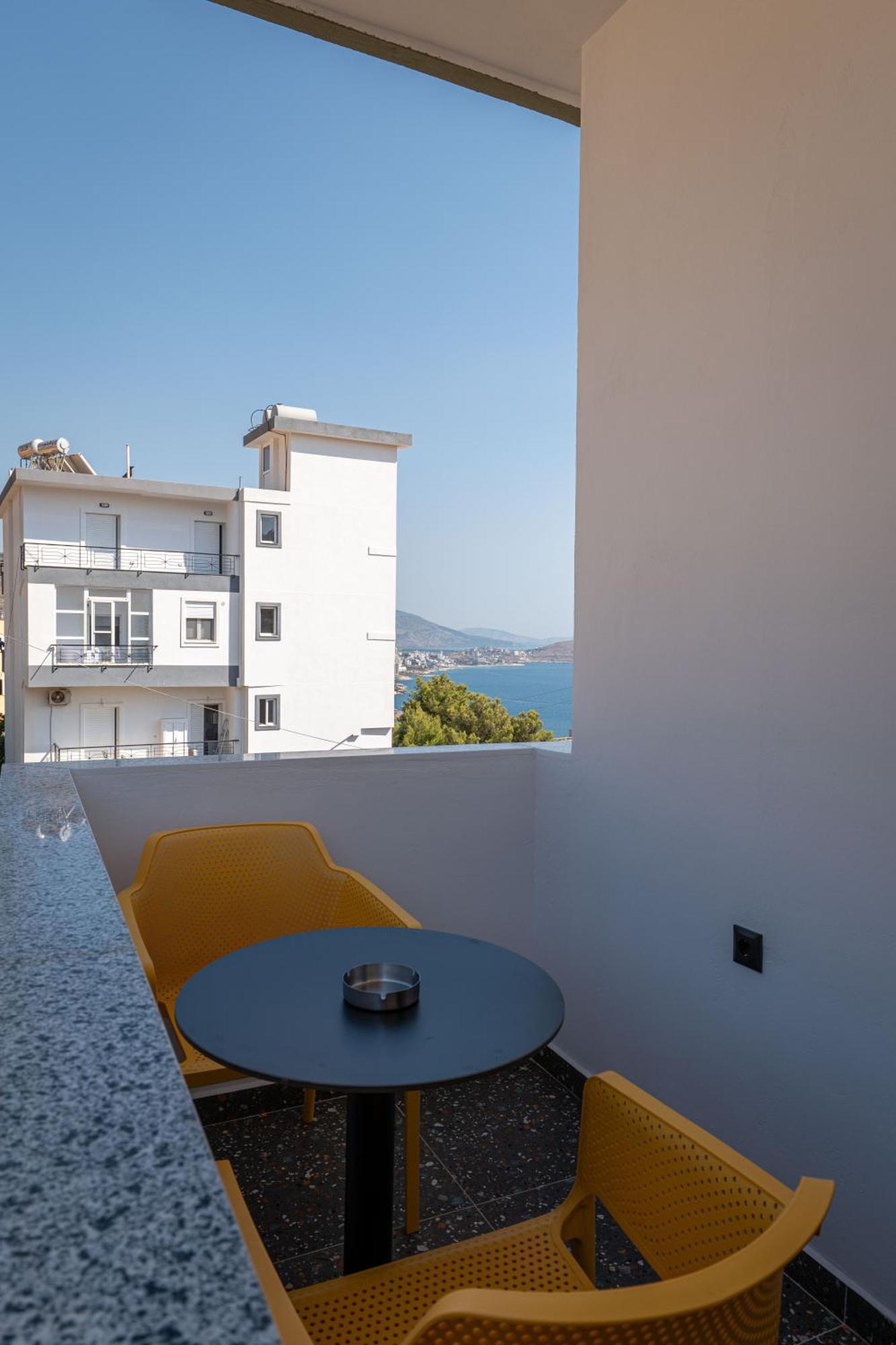 Euphoria Apartments Sarandë Exterior foto