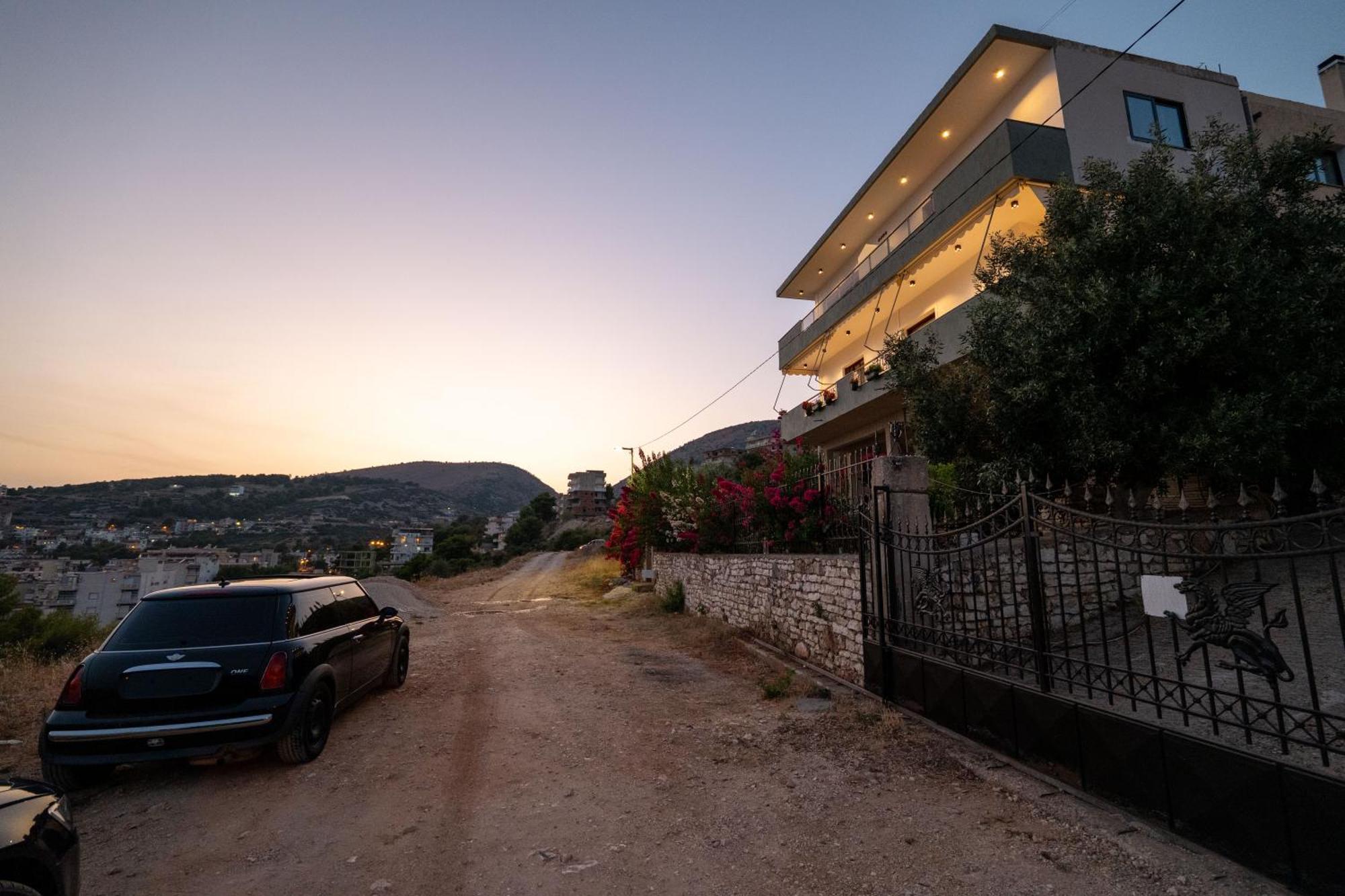 Euphoria Apartments Sarandë Exterior foto