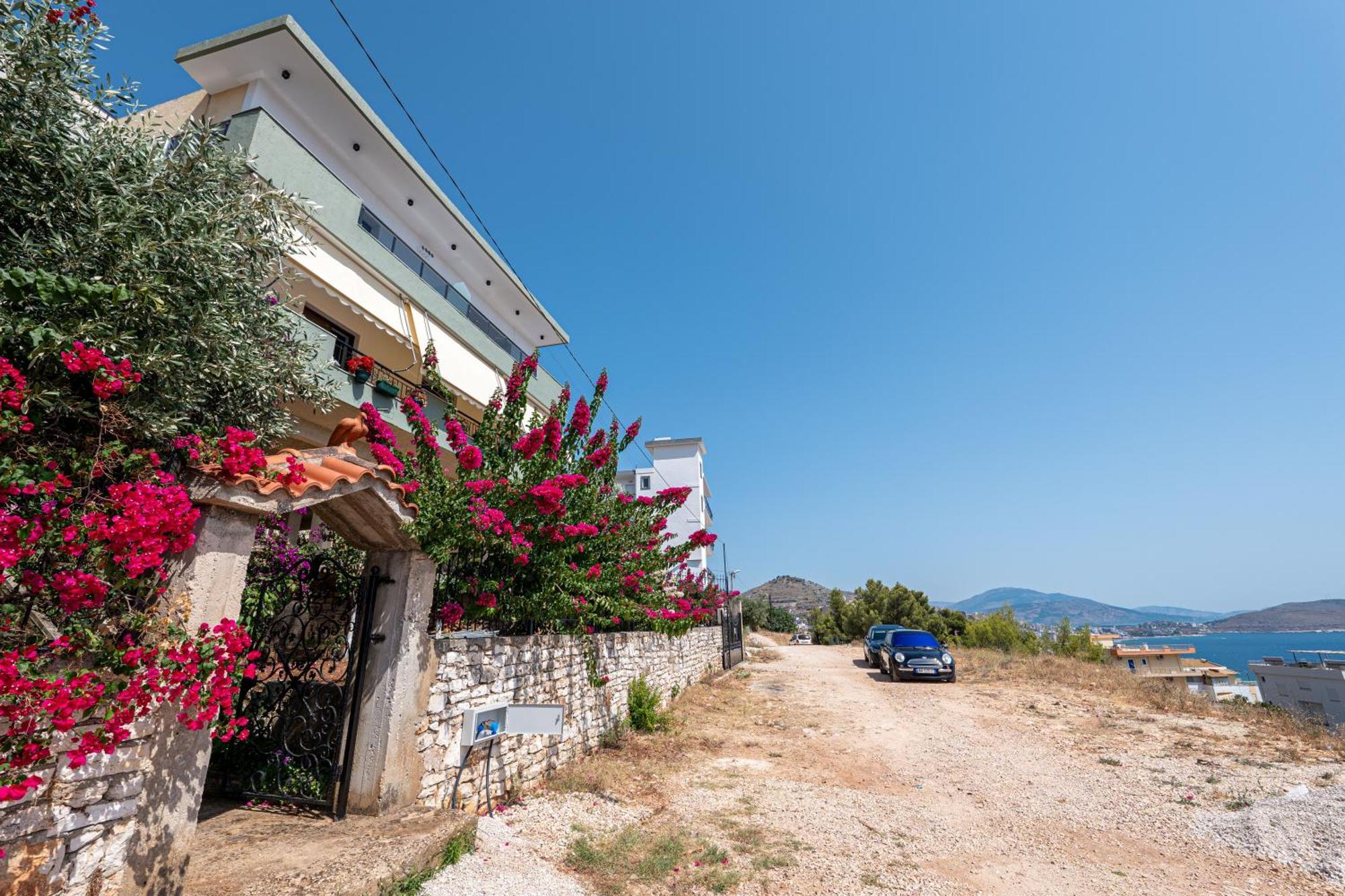 Euphoria Apartments Sarandë Exterior foto